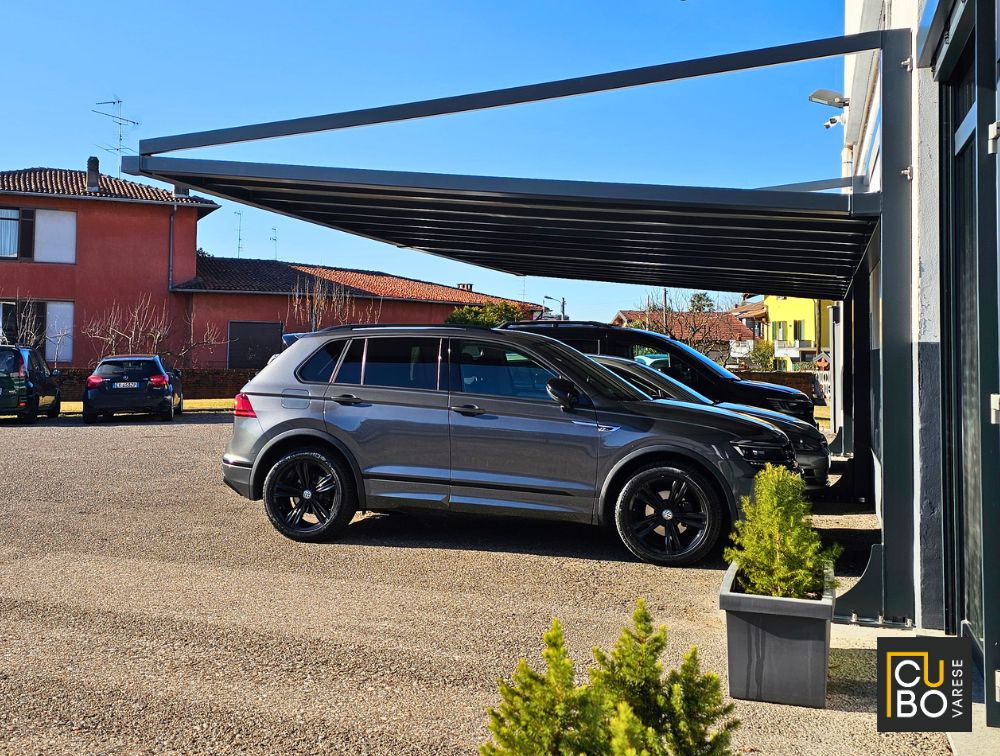 Installazione di tettoie per automobili a Varese e provincia.